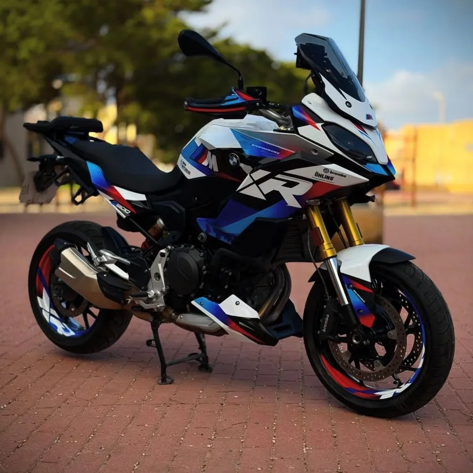 Vinilado de BMW F900 XR colores factory